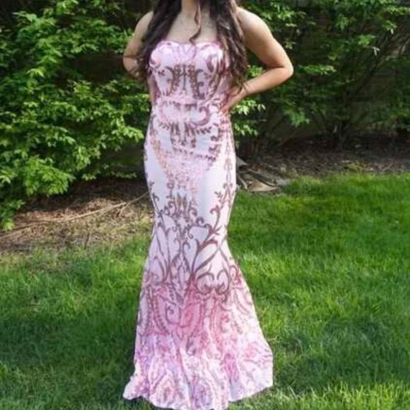 Formal Sequin detail Maxi Dress with train Pink - Picture 6 of 15